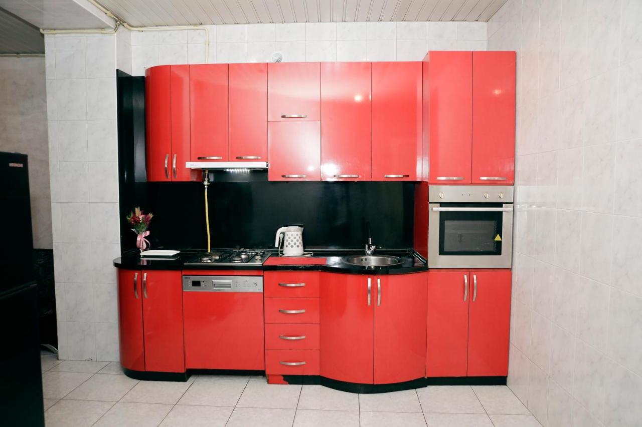 Big 3 Room Apartment On Republic Square Erevan Esterno foto